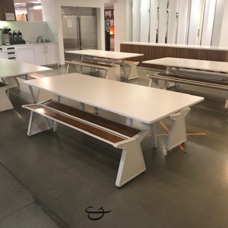 Seal-Preowned-Lunchroom